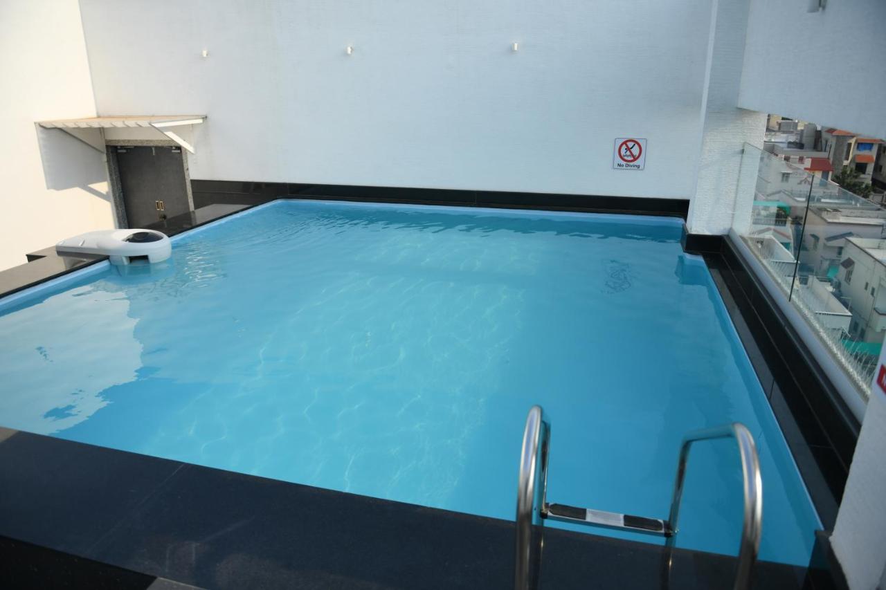Hotel Blueivy Ānand Εξωτερικό φωτογραφία