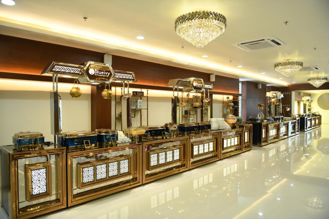 Hotel Blueivy Ānand Εξωτερικό φωτογραφία