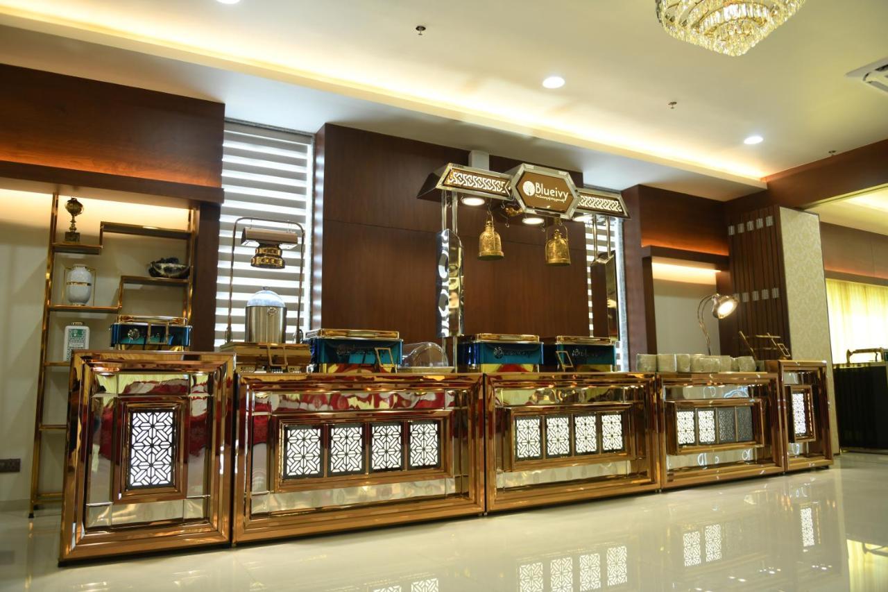 Hotel Blueivy Ānand Εξωτερικό φωτογραφία